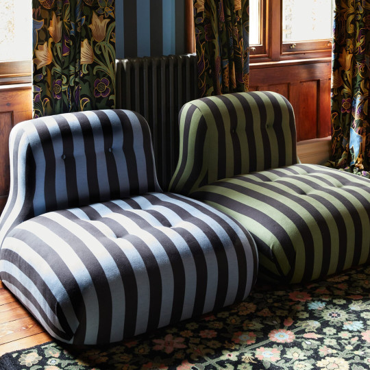 House of Hackney Tissu Camelot Stripe - Jacquard - Sky and Noir