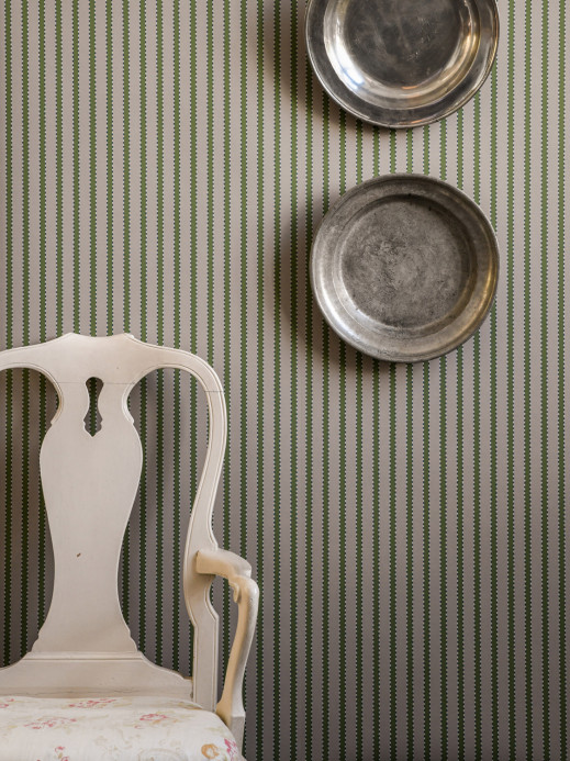 Långelid / von Brömssen Wallpaper Stitched Stripe - Leaf Green